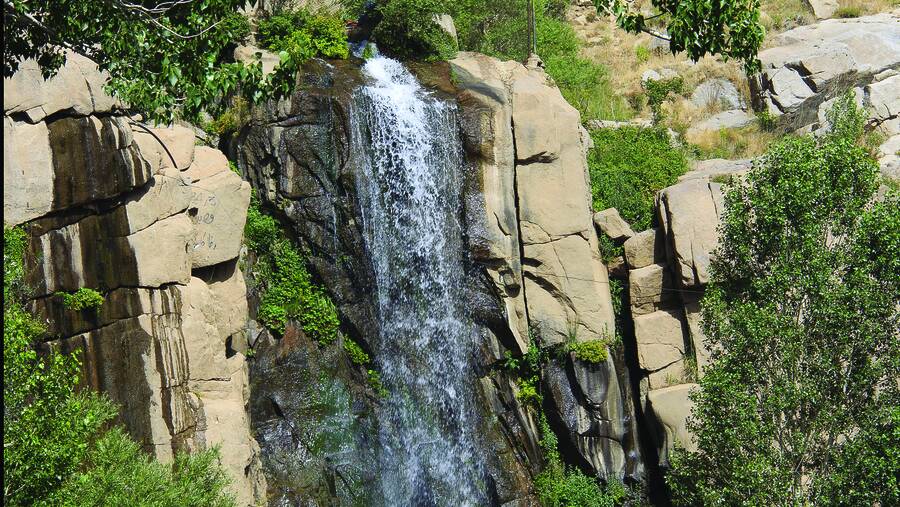 Ganjnameh waterfall